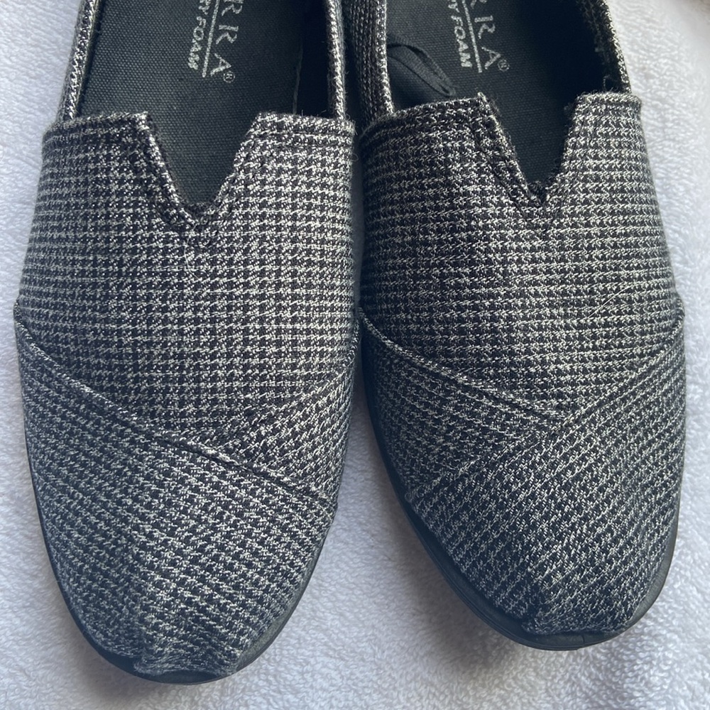 Serra Memory Foam Flat Slip On Shoes Size 8 - Picture 4 of 9